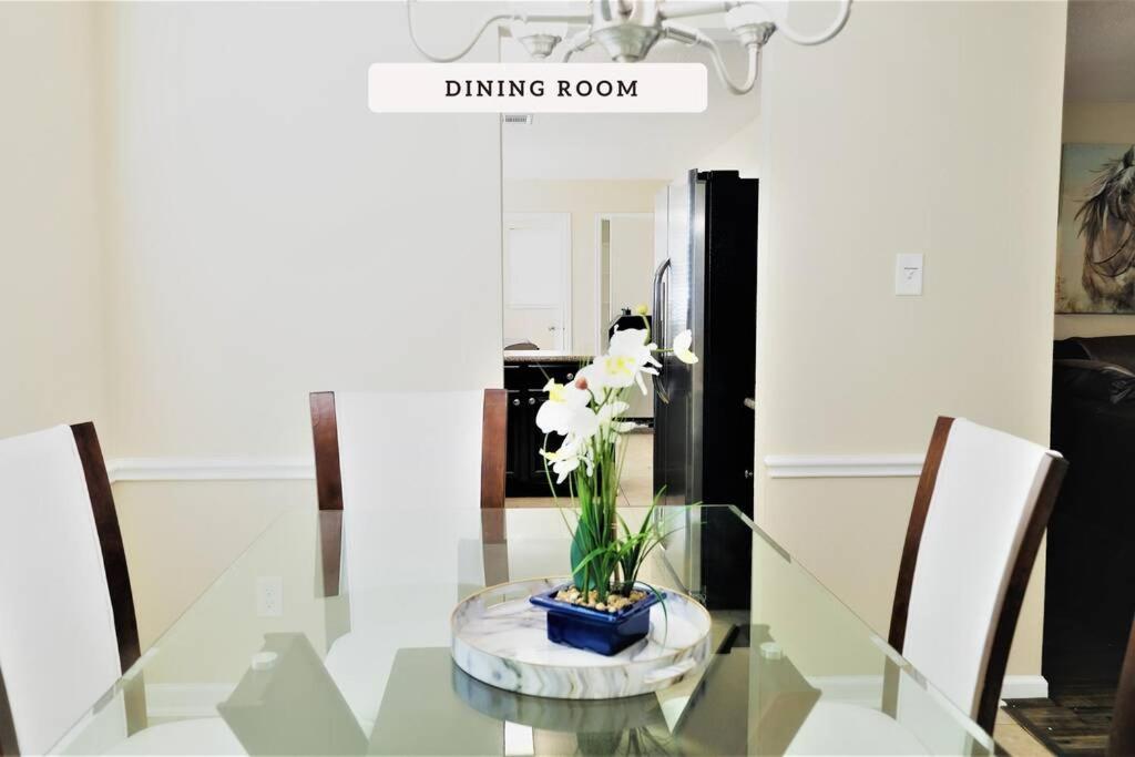 Exceptional, 5 Beds, Near Downtown - Bold Ruler Villa Stafford Buitenkant foto